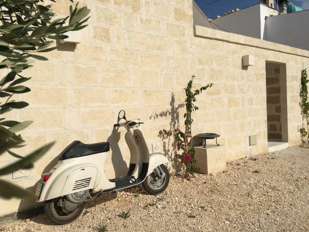 Bed and Breakfast Oltre Gli Ulivi Ostuni Exterior foto